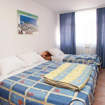Apartment 3007a *